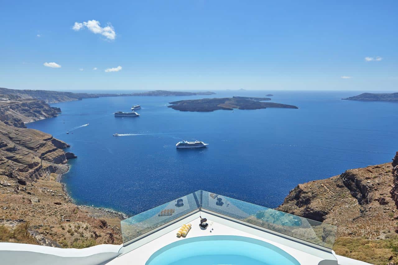 Chromata Hotel Santorini- The Best Hotels In Santorini | caldera view hotels in santorini
