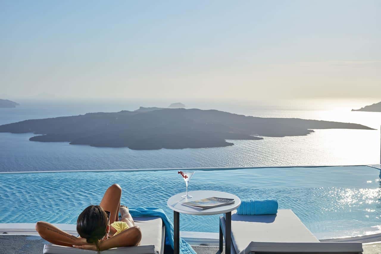 Cosmopolitan Suites Santorini- The Best Hotels In Santorini | The Best Hotels In Santorini | Where To Stay in Santorini | 