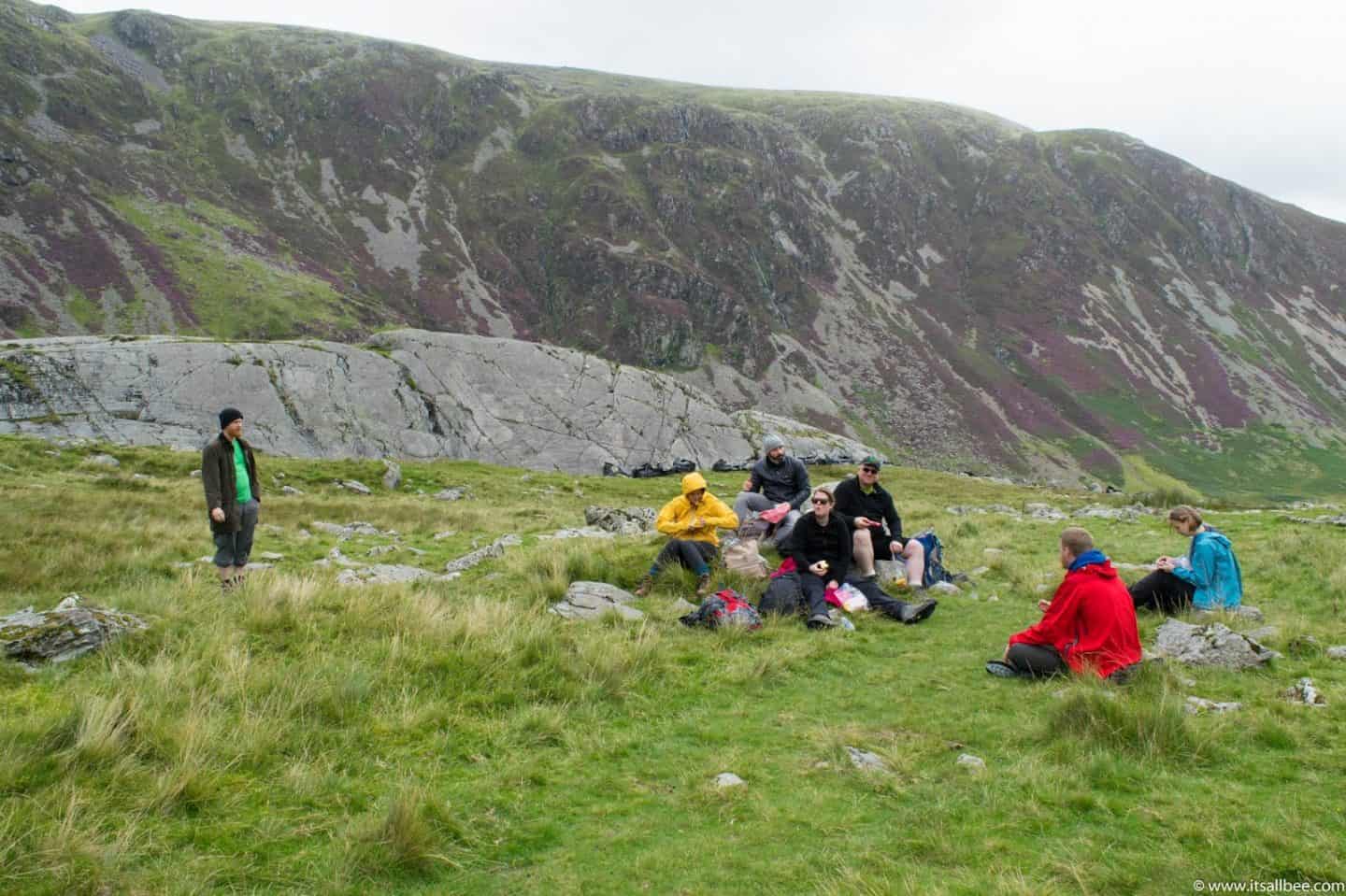 Hiking & Camping In Snowdonia | Packing Tips & Campsites Near Snowdon #outdoors #nature #adventure #lakes #mountains #packing #snowdon #camping #tips #wales #uk #trails #routes #itsallbee #adventureawaits