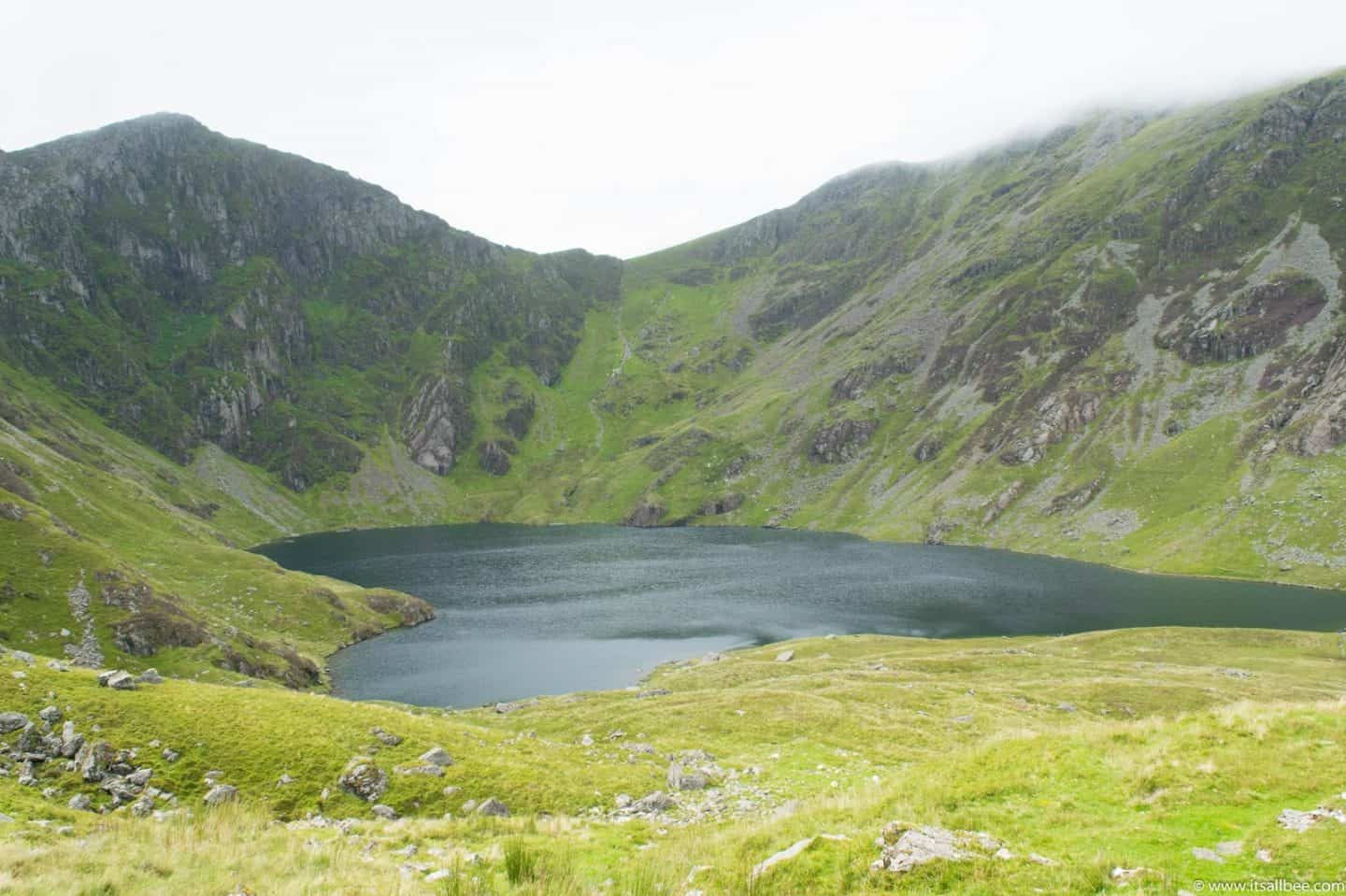 Hiking & Camping In Snowdonia | Packing Tips & Campsites Near Snowdon #outdoors #nature #adventure #lakes #mountains #packing #snowdon #camping #tips #wales #uk #trails #routes #itsallbee #adventureawaits