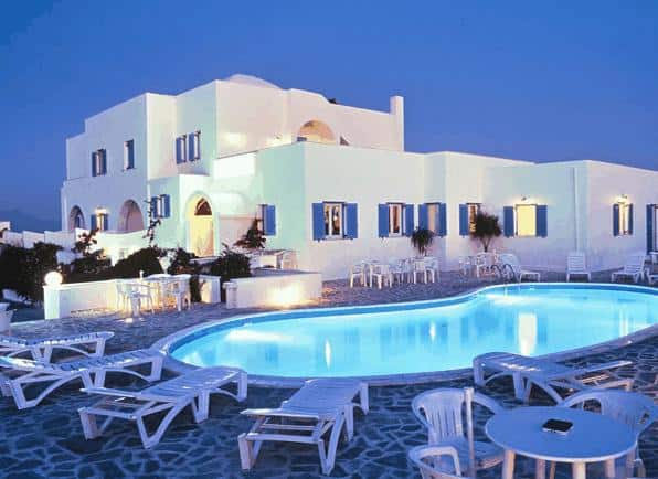 The Best Hotels In Santorini | top hotels in santorini