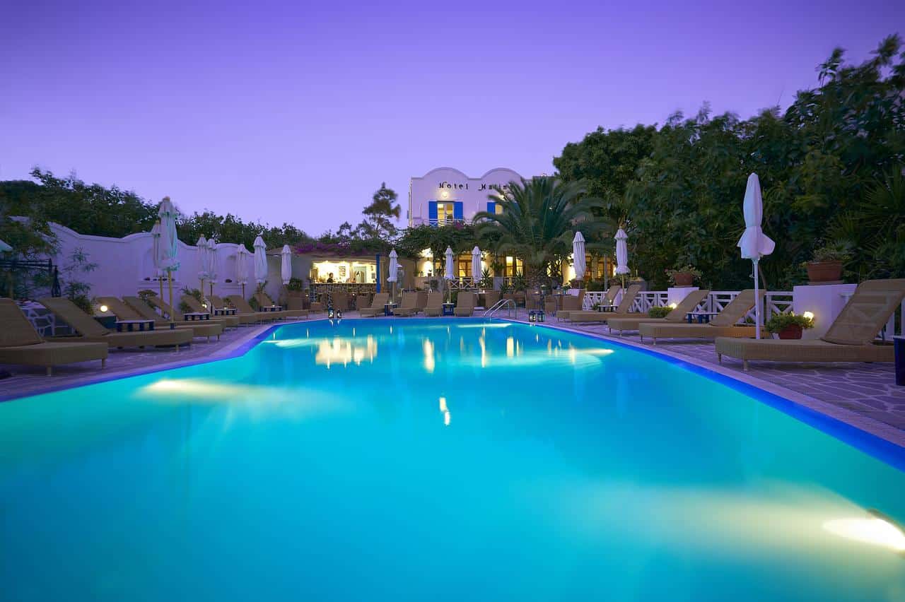 The Best Hotels In Santorini | top hotels in santorini greece