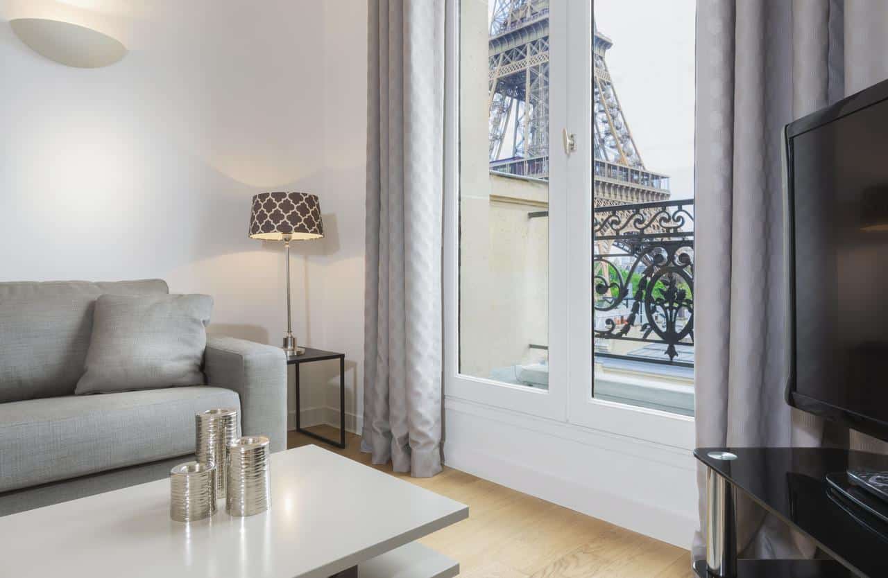 hotel with eiffel tower view