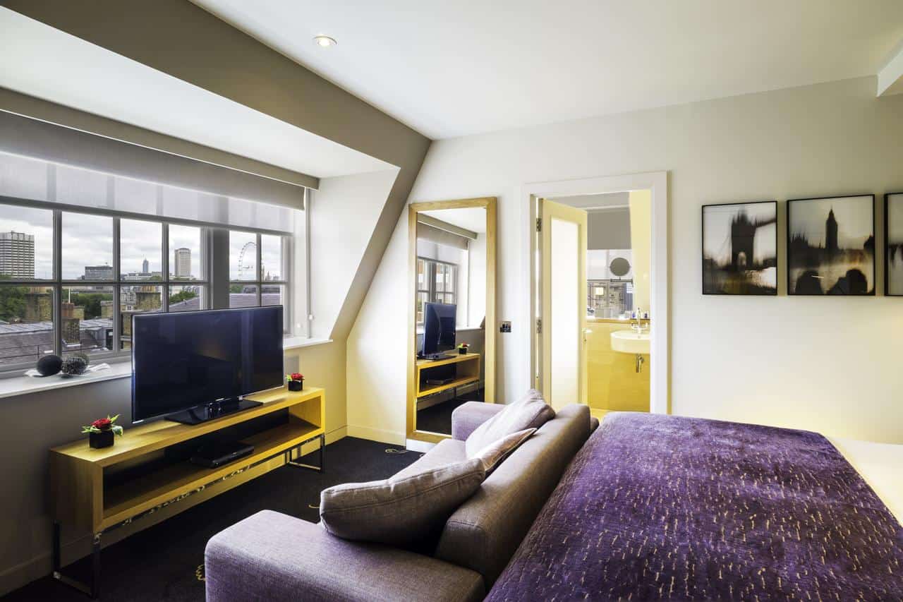 The Best London Hotels For New Years Eve Fireworks To Start The Year With A Spark! | ItsAllBee