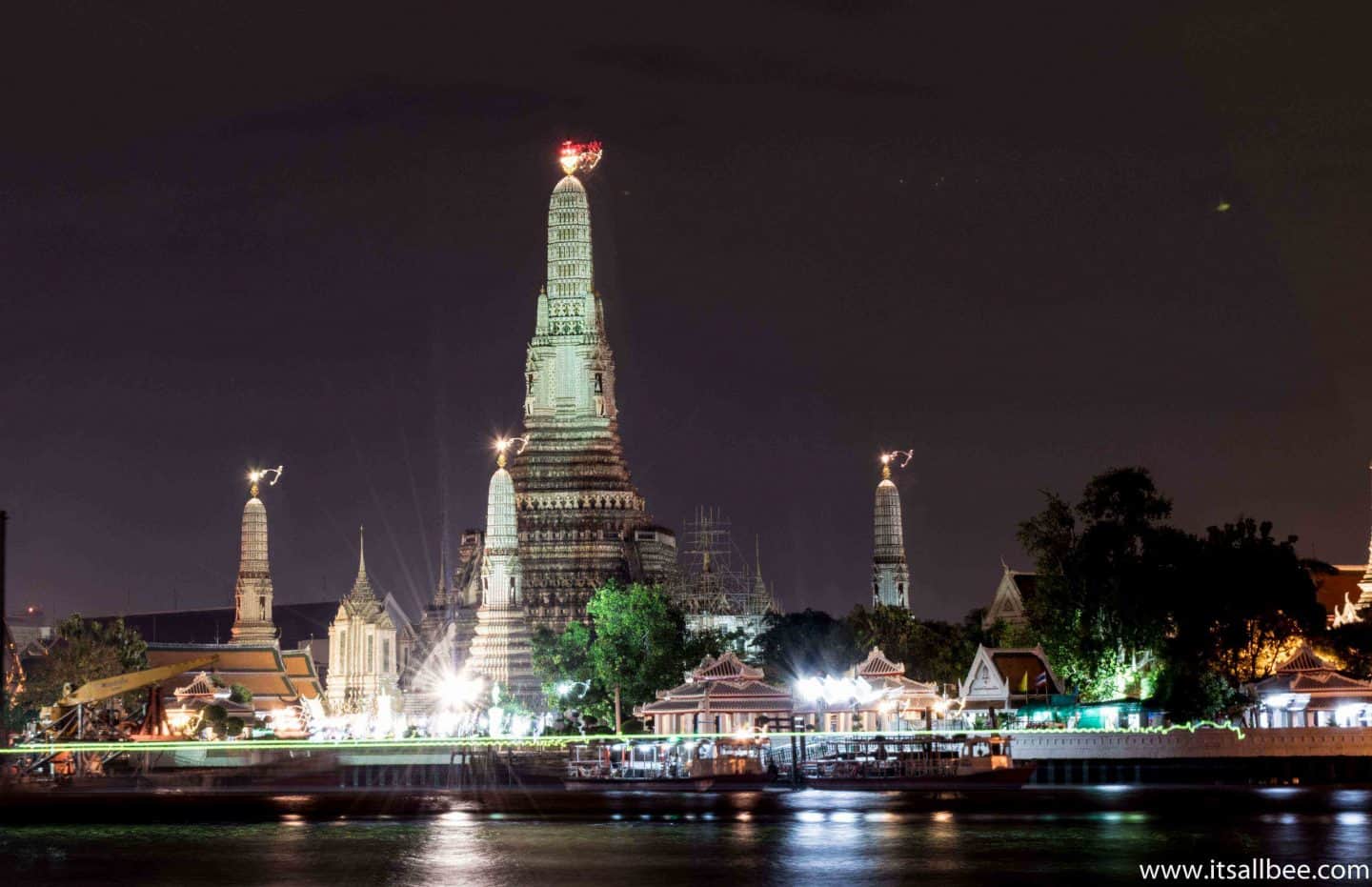 5 Reasons To Visit Bangkok And Why We Fell In Love With The Thai City - Bangkok Travel Guide and Things To Do In Bangkok 