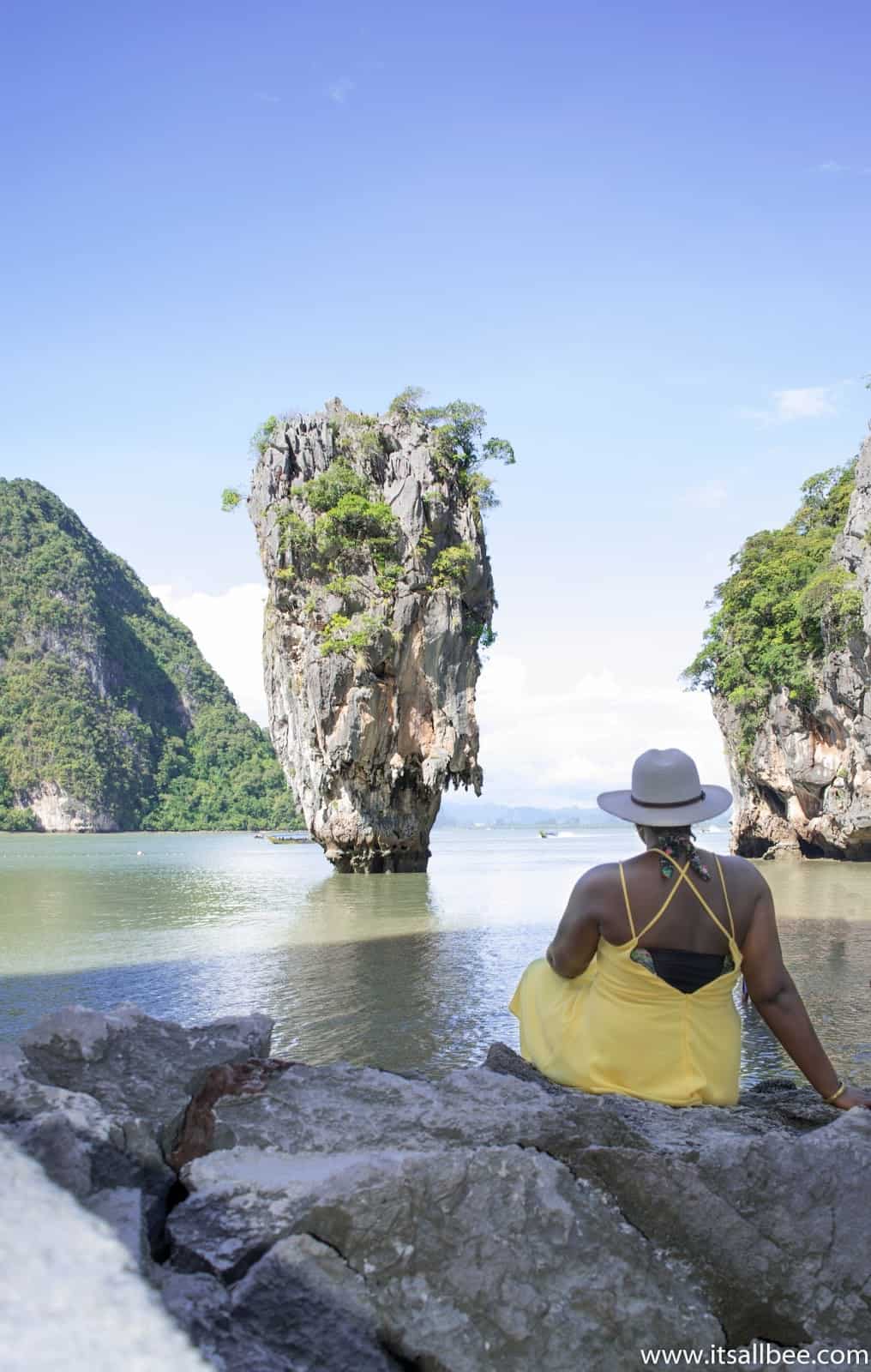 How to plan the perfect Bangkoks and Phuket itinerary. Phi Phi island and Krabi day trips 