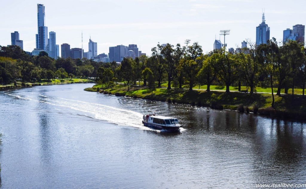 The Perfect Melbourne Itinerary For 5 Days - Melbourne Southbank Yarra River #australia #oz #traveltips #itinerary #adventure #greatoceanroad