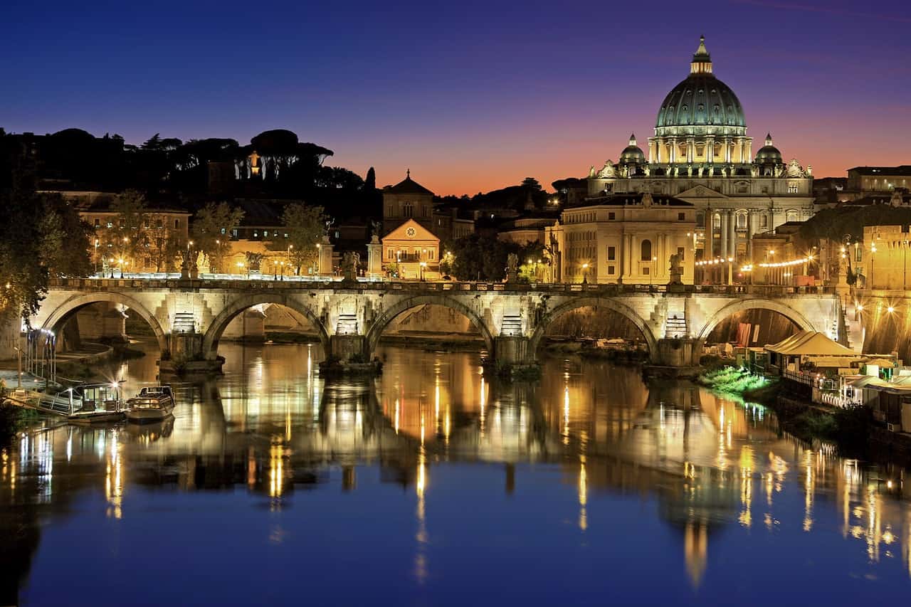 Rome Itinerary 4 days - How to Make The Most of Your Time In Rome & Vatican City | ItsAllBee