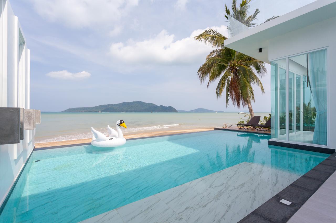 Luxury Beachfront Villas Phuket Has To Offer - The Best Beach Villas In Thailand