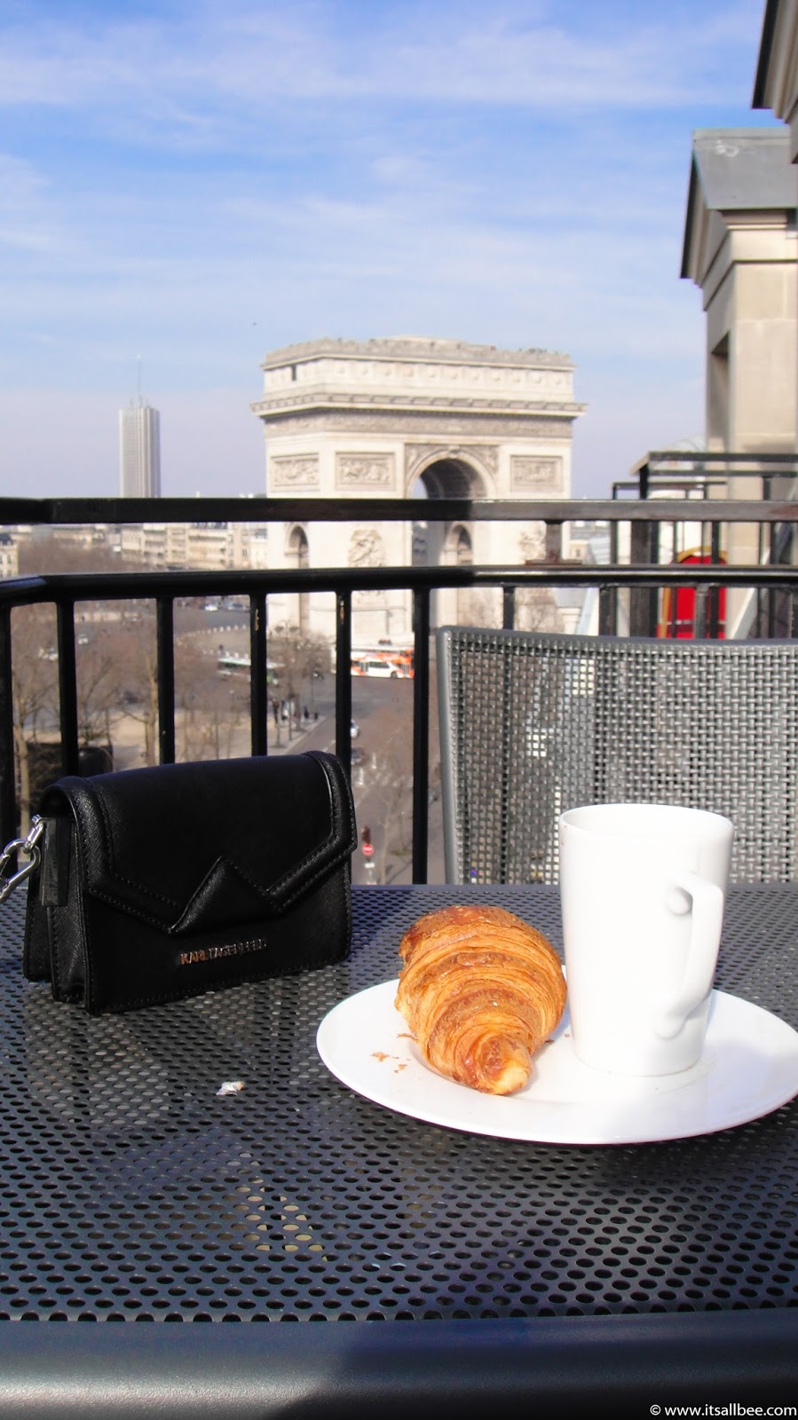 Best view of Paris - Arc de Triomphe