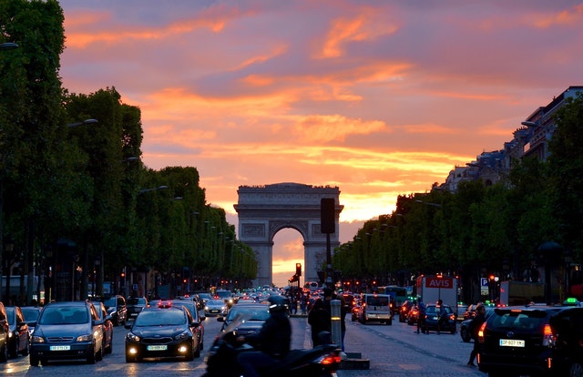 Arc de Triomphe Paris viewpoint