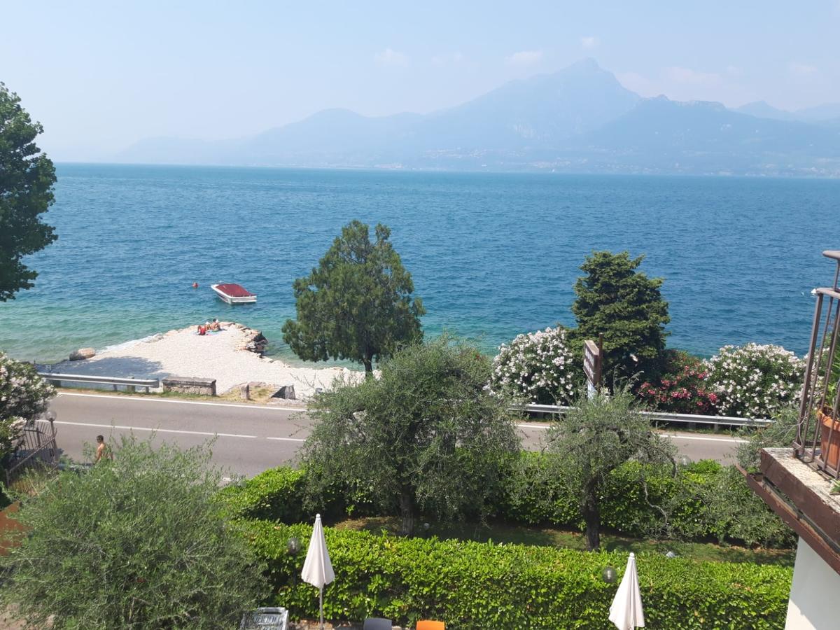 The Best Affordable Hotels In Lake Garda - The Best Cheap Hotels In Lake Garda Italy #budget #accommodation #limone #sirmione #rivedelgarda #malcesine #desenzano #bardolino #garda #salo #ferries #families #mountains #dolomites