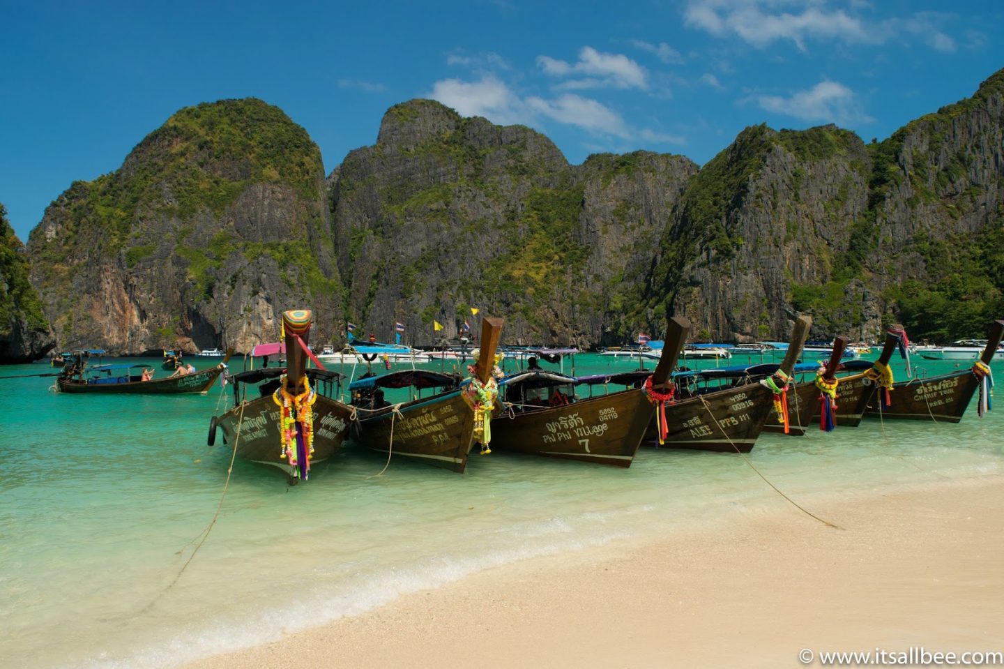 An Epic Phuket Itinerary For Island-Hopping Adventures & Beach Bumming - The perfect 5 days Phuket itinerary also perfect for those looking for things to do in Phuket in 3 days or places to visit in phuket in 4 days. Everything you need to know on what to do in Phuket for a week. #Hotels #Tours #Eating #kohphiphi #PhangNgaBay #Patong #nightlife #oldtown #beaches #vacation #thailand #daytrips #packingtips #sunshine #mayaba