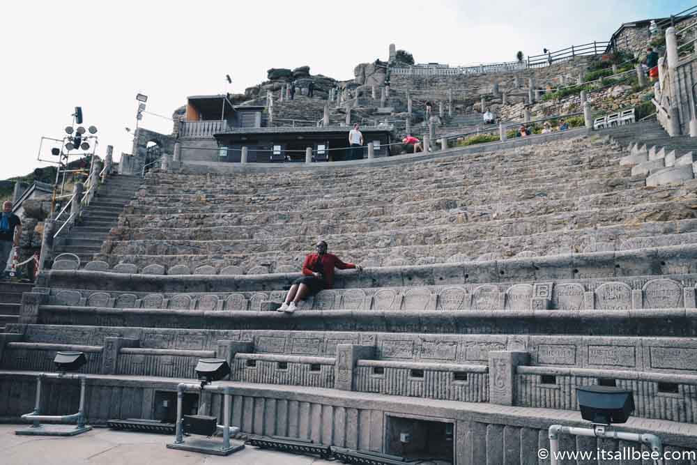 Visiting The Beautiful Open Air Minack Theatre In Cornwall - Plus tips on how to get to Minack Theatre from London, Penzance or St Ives, tips on hotels near Minack Theatre, PLUS Minack Theatre Photos #cornwall #surfing #british #uk #england #beaches #thingstodo