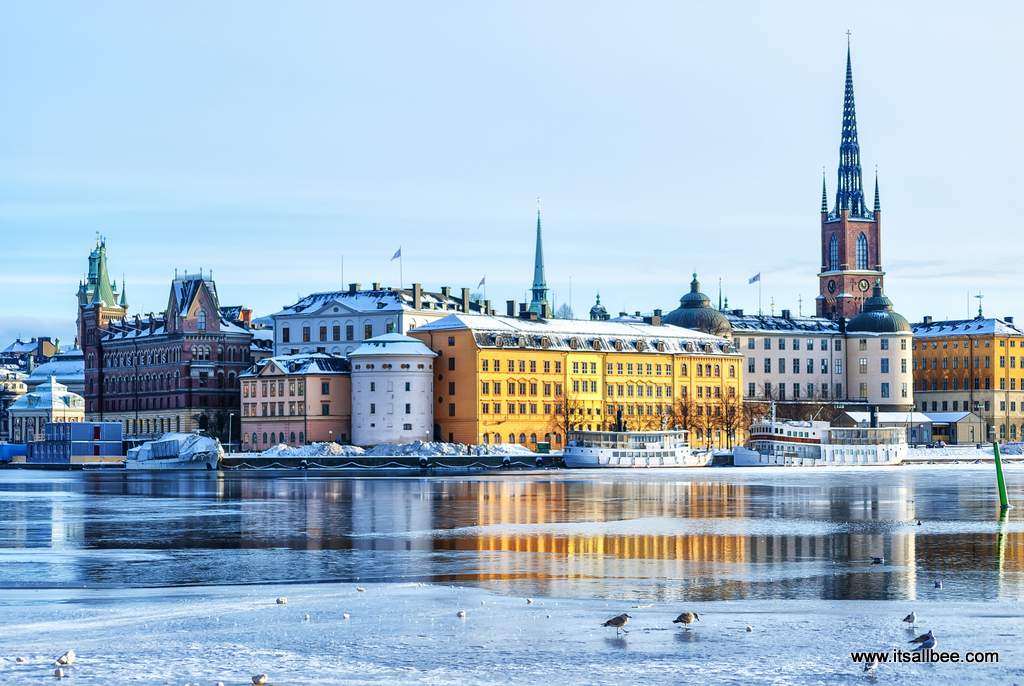 Sweden Packing List - What to wear in Stockholm in winter. A guide to what to pack for Sweden in winter. The perfect packing list for the cold weather in Sweden and the popular cities like Stockholm. #packingtips #winterwear # sweden winter outfits - sweden winter fashion - stockholm sweden winter street styles - stockholm sweden winter travel