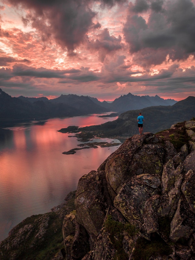 Hiking in Norway fjords | norway fjord hiking tours | Preikestolen | Kjerag | Trolltunga | Pulpit Rock