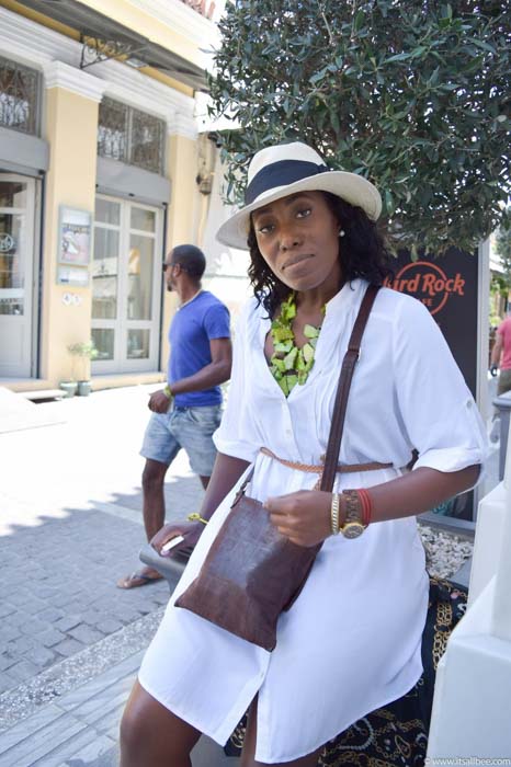Explore the best Athens outfit ideas for every occasion, from chic exploring and beachy vibes to stylish nights out. Discover how to dress perfectly for sightseeing, brunch, casual outings, and more in the vibrant city of Athens. Stay stylish and comfortable with our curated fashion tips and outfit inspirations. Athens Greece, Summer Outfits, Fall Outfits, Athens Outfit Aesthetic, What To Wear In Athens, Athens Packing List, Athens Inspired Outfits, Greece Travel Outfit, Weekend In Athens