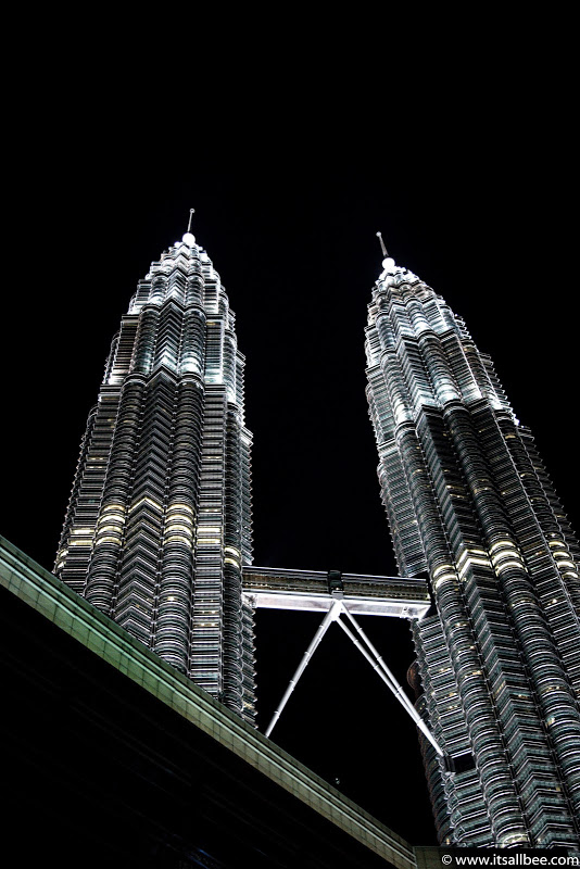 Top 10 Dos And Don'ts In Malaysia - Tips on local customs and laws tourists in Malaysia need to abide by. Things not to do in Malaysia - malaysia travel tips - #asia #klcc #batucaves