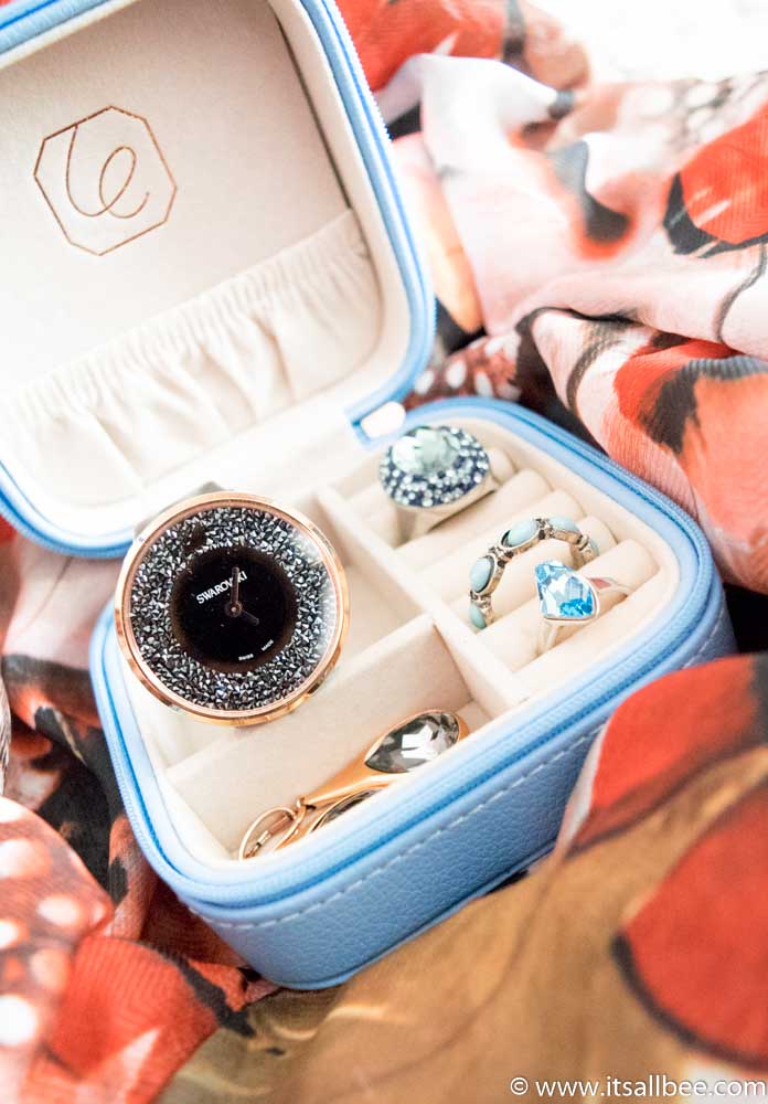 The Best Travel Jewelry Cases - These Personalized Jewelry Cases are Travel-Approved - Travel jewelry organizer cases storage #jewellerycase #jewellerybox #travel #organiser #trips #expensive jewellery www.itsallbee.com