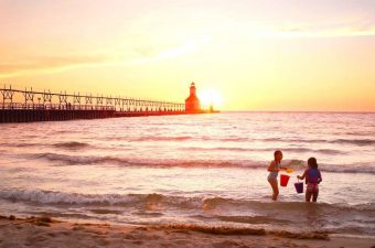 things to do in st joseph michigan this weekend | st joseph michigan restaurants | downtown st joseph michigan | things to do in saint joseph mi | map of st joseph michigan