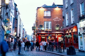 | Dublin Ireland Things To Do In Winter | Guinness Beer Dublin | Dublin Whiskey Tour | Irish Whiskey Museum Dublin | Jameson Whiskey Distillery Dublin | Dublin Walking Tour | Dublin Tourist Attractions | Guiness Tour Dublin