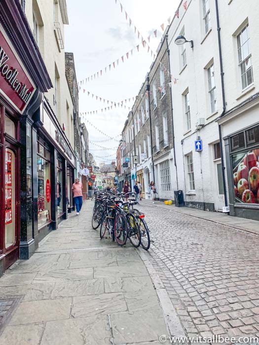 | Cambridge Punting | Cambridge One Day your | London Cambridge Train | Places To Visit In Cambridge | Cambridge Activities | Cambridge Day Trip Itinerary | What To See In Cambridge | A Visit To Cambridge