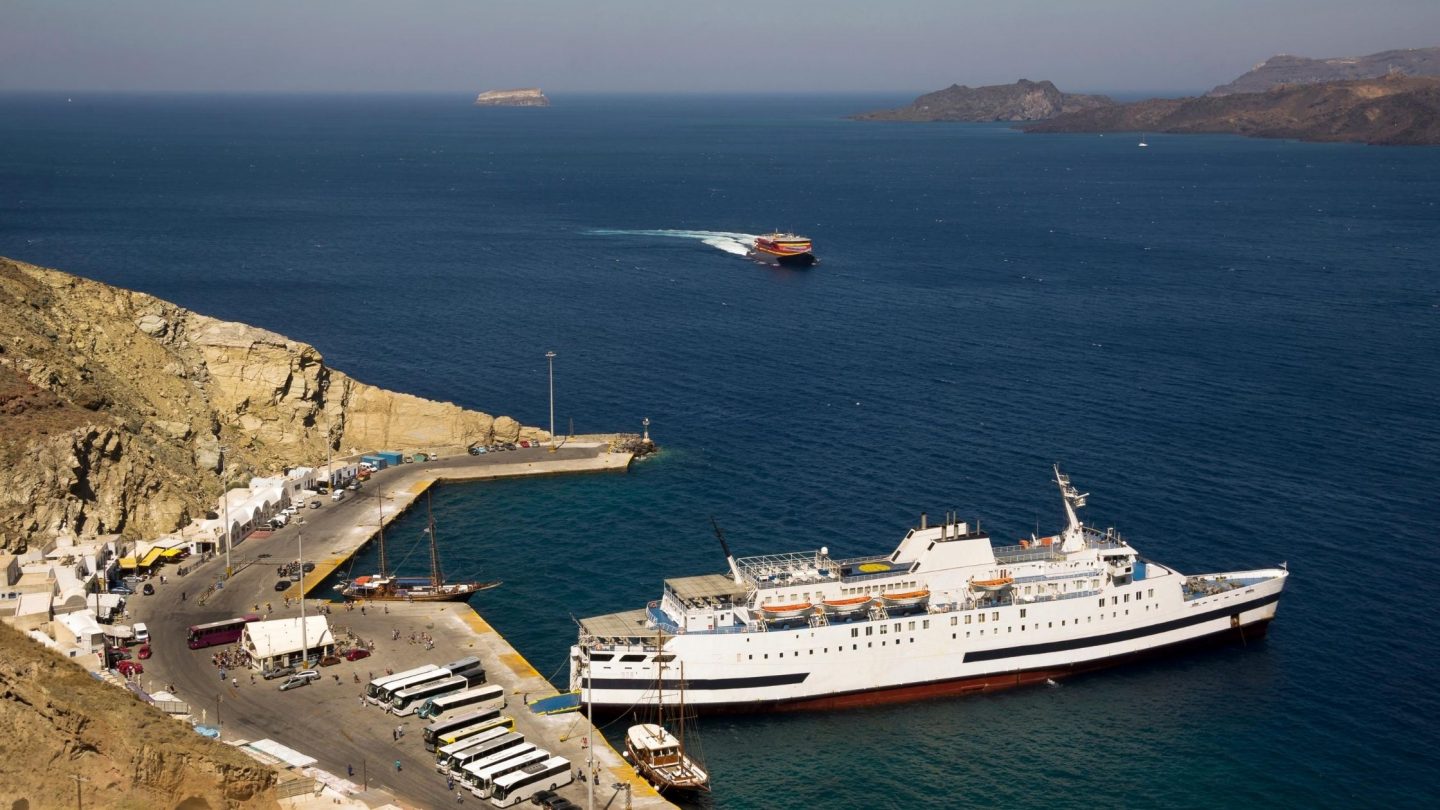 | Bus From Santorini Port To Fira | Fira To Port Bus Timetable | Taxi From Santorini Port To Fira | Bus Santorini Port To Fira | Santorini Port To Fira Transfer | Things To Do In Santorini | Santorini Travel Guide | Santorini Itinerary 