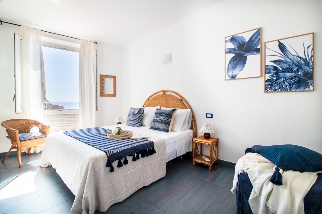 14 Best Airbnbs In Cinque Terre