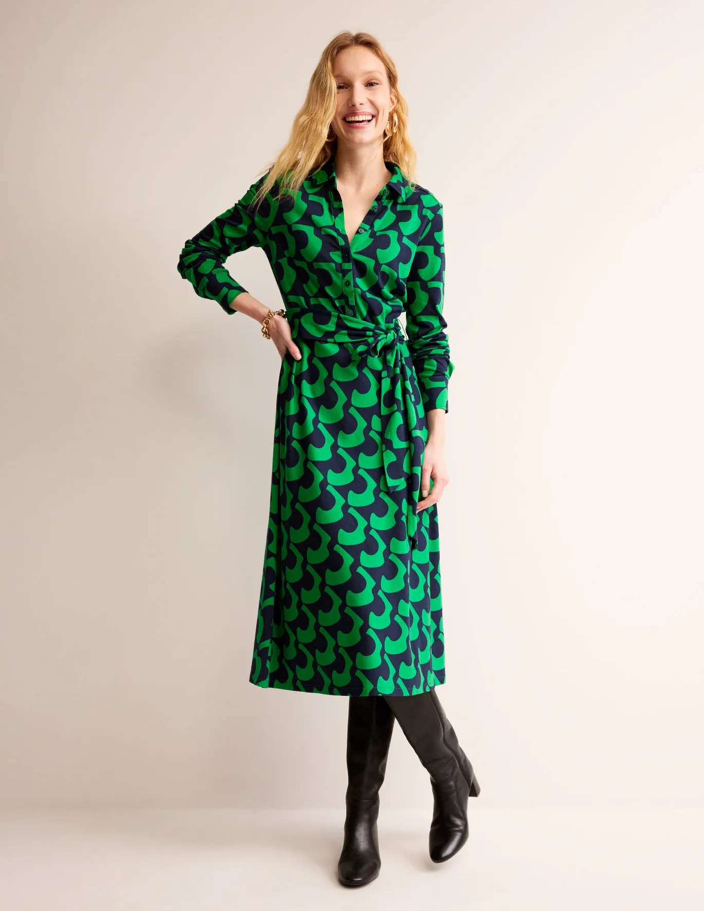 Refresh your work wardrobe this spring with our guide to the best dresses for the office. From chic maxis to playful prints, find the perfect dress to boost your professional look. Spring Dress Outfits | Spring Dress Outfit | Spring Dress Outfit Ideas | Spring Dresses Classy | Spring Dress Idea | Spring Dresses Idea | Spring Dresses For Work | Spring Dress For Work | Spring Dress Cute | Work Outfit Women | Business Professional | Formal Attire Women | Corporate Outfit | Business Attire Women
