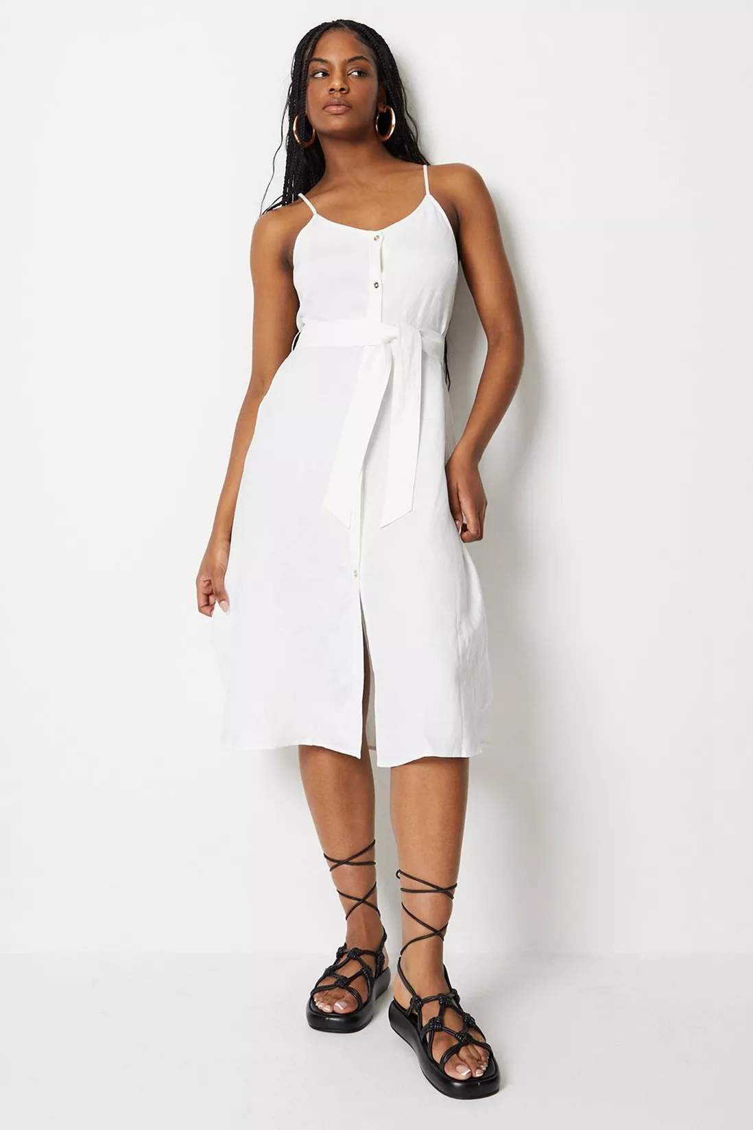 Discover the epitome of summer elegance with our guide to the best white summer dresses. From breezy linens to elegant midi styles, find a perfect dress for any occasion, ensuring comfort and chic all season long. White Summer Dress | White Summer Dresses | Summer Dress | White Summer Dress Long | White Summer Dresses Long | White Dress | Sundress | Beach Dress | White Outfit | Casual Dress | Sun Dress | White Mini Dress | Boho Dress | Sundress | Cute Dress | Long Dress | Vacation | Short Dress