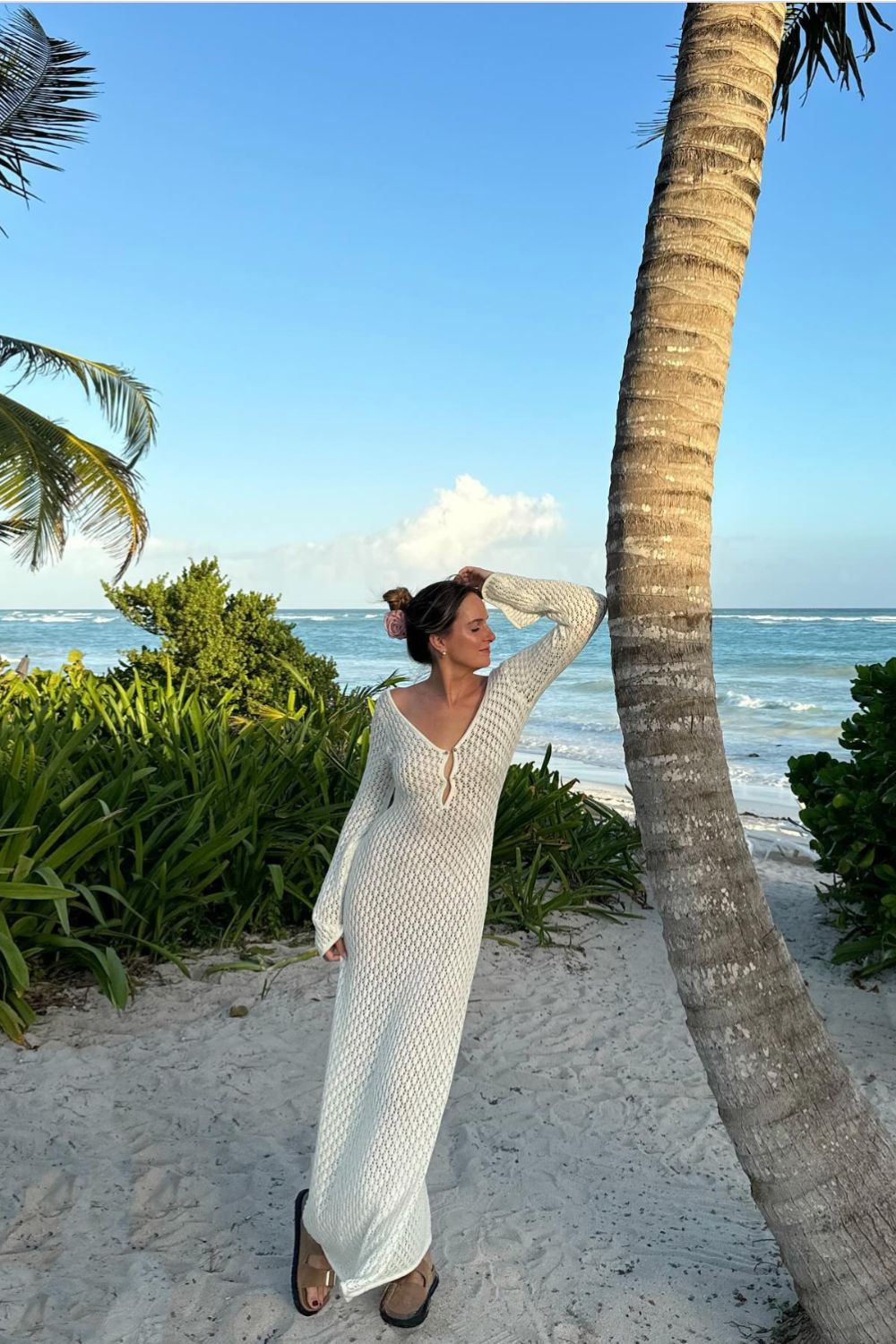 Discover the perfect blend of style and comfort with our Tulum outfit ideas and packing tips. From breezy beachside ensembles to chic evening wear, we've curated fashion guide for your tropical getaway. Explore Tulum's beauty in stunning outfits. #TulumStyle #TravelFashion | What To Wear In Tulum | What To Pack For Tulum | Tulum Outfit Ideas | Tulum Packing List | Tulum Packing Guide | Tulum Packing Checklist | Tulum Outfits Ideas Black Women | Tulum Outfits Ideas Plus Size | Night Party Outfit