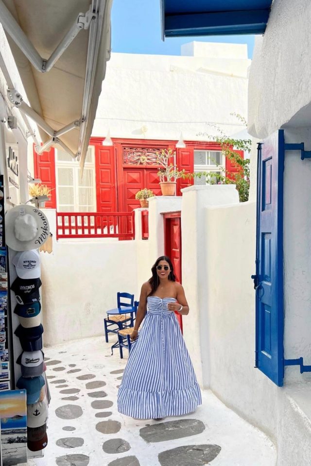 Uncover the ultimate Mykonos outfit guide, perfect for island adventures. From breezy brunch ensembles to elegant dinner attire, find inspiration for every occasion in Mykonos. Mykonos Outfit Summer | Mykonos Outfit | Mykono Outfit | Mykonos Outfits | Mykonos Greece | Mykonos Vacation | Mykonos Looks | Mykonos Trip | Beach Outfit | Vacation Outfit | Europe Outfit | Cute Vacation Outfit | Greece Outfit Ideas | Europe Summer Outfit | What To Wear In Mykonos | Mykonos Packing List #Mykonostravel