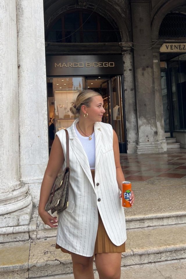 Discover the perfect outfits for every Venetian adventure with our ultimate Venice style guide. Explore 50 tailored outfit ideas that blend comfort with elegance, ensuring you look chic while navigating the enchanting streets and canals of Venice. Venice Italy Aesthetic | Venice Italy Outfit | Venice Travel Outfit | Italy Outfit | Europe Outfit | Italy Outfit Summer | Italy Summer Outfit | Spring | Fall | Spring Outfits | Italy Outfits Winter | Italy Outfit Fall | Casual Summer Outfit #venice Discover the perfect outfits for every Venetian adventure with our ultimate Venice style guide. Explore 50 tailored outfit ideas that blend comfort with elegance, ensuring you look chic while navigating the enchanting streets and canals of Venice. Venice Italy Aesthetic | Venice Italy Outfit | Venice Travel Outfit | Italy Outfit | Europe Outfit | Italy Outfit Summer | Italy Summer Outfit | Spring | Fall | Spring Outfits | Italy Outfits Winter | Italy Outfit Fall | Casual Summer Outfit #venice