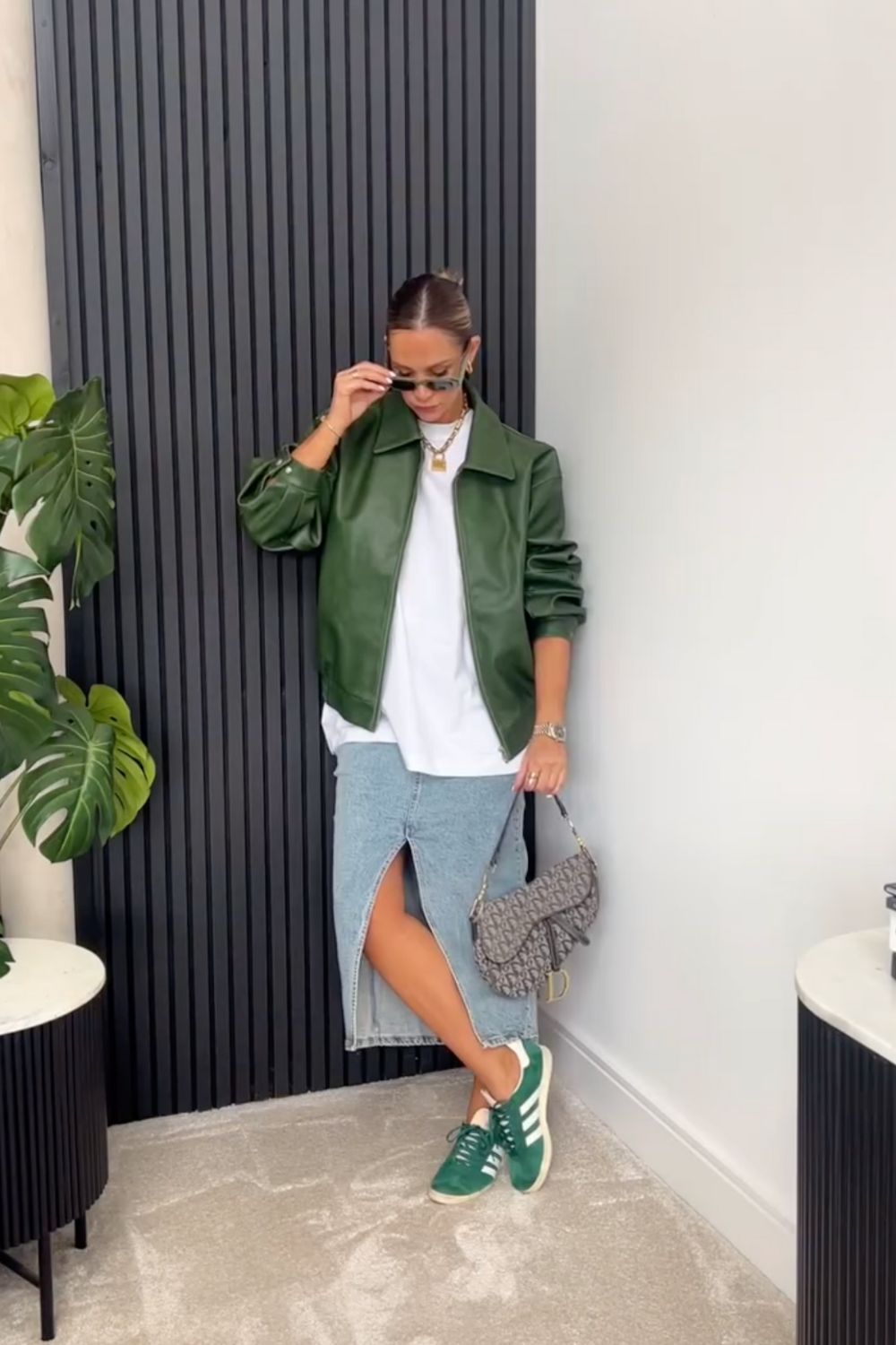 Fresh green sneakers outfit ideas perfect for any occasion! From casual street style to chic everyday looks, find styling tips to rock your green kicks effortlessly. Green Adidas Shoes Outfit, Green Adidas Shoes Outfit, Green Shoes Outfit, Adidas Gazelle Outfit, Outfit Campus, Samba Outfits, Best White Jeans, Adidas Samba Outfit, Adidas Outfit Shoes, Sneaker Outfits Women, How To Style Green Shoes, Green Sneakers Outfit, Green Sneaker Outfit, Green Outfit Fresh green sneakers outfit ideas perfect for any occasion! From casual street style to chic everyday looks, find styling tips to rock your green kicks effortlessly. Green Adidas Shoes Outfit, Green Adidas Shoes Outfit, Green Shoes Outfit, Adidas Gazelle Outfit, Outfit Campus, Samba Outfits, Best White Jeans, Adidas Samba Outfit, Adidas Outfit Shoes, Sneaker Outfits Women, How To Style Green Shoes, Green Sneakers Outfit, Green Sneaker Outfit, Green Outfit