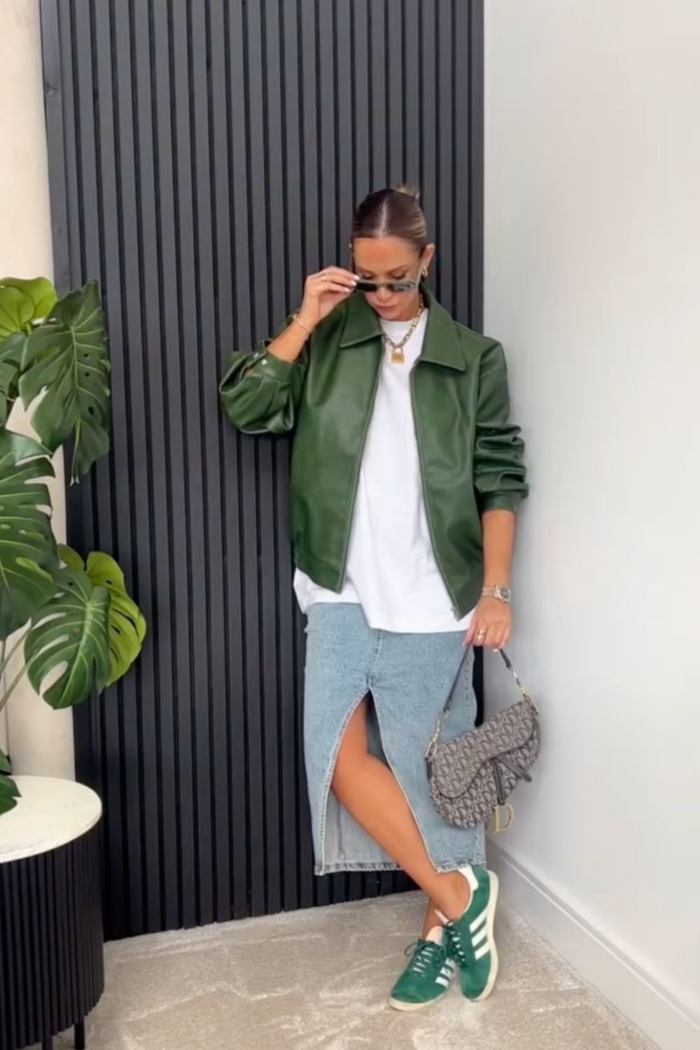 Fresh green sneakers outfit ideas perfect for any occasion! From casual street style to chic everyday looks, find styling tips to rock your green kicks effortlessly. Green Adidas Shoes Outfit, Green Adidas Shoes Outfit, Green Shoes Outfit, Adidas Gazelle Outfit, Outfit Campus, Samba Outfits, Best White Jeans, Adidas Samba Outfit, Adidas Outfit Shoes, Sneaker Outfits Women, How To Style Green Shoes, Green Sneakers Outfit, Green Sneaker Outfit, Green Outfit Fresh green sneakers outfit ideas perfect for any occasion! From casual street style to chic everyday looks, find styling tips to rock your green kicks effortlessly. Green Adidas Shoes Outfit, Green Adidas Shoes Outfit, Green Shoes Outfit, Adidas Gazelle Outfit, Outfit Campus, Samba Outfits, Best White Jeans, Adidas Samba Outfit, Adidas Outfit Shoes, Sneaker Outfits Women, How To Style Green Shoes, Green Sneakers Outfit, Green Sneaker Outfit, Green Outfit