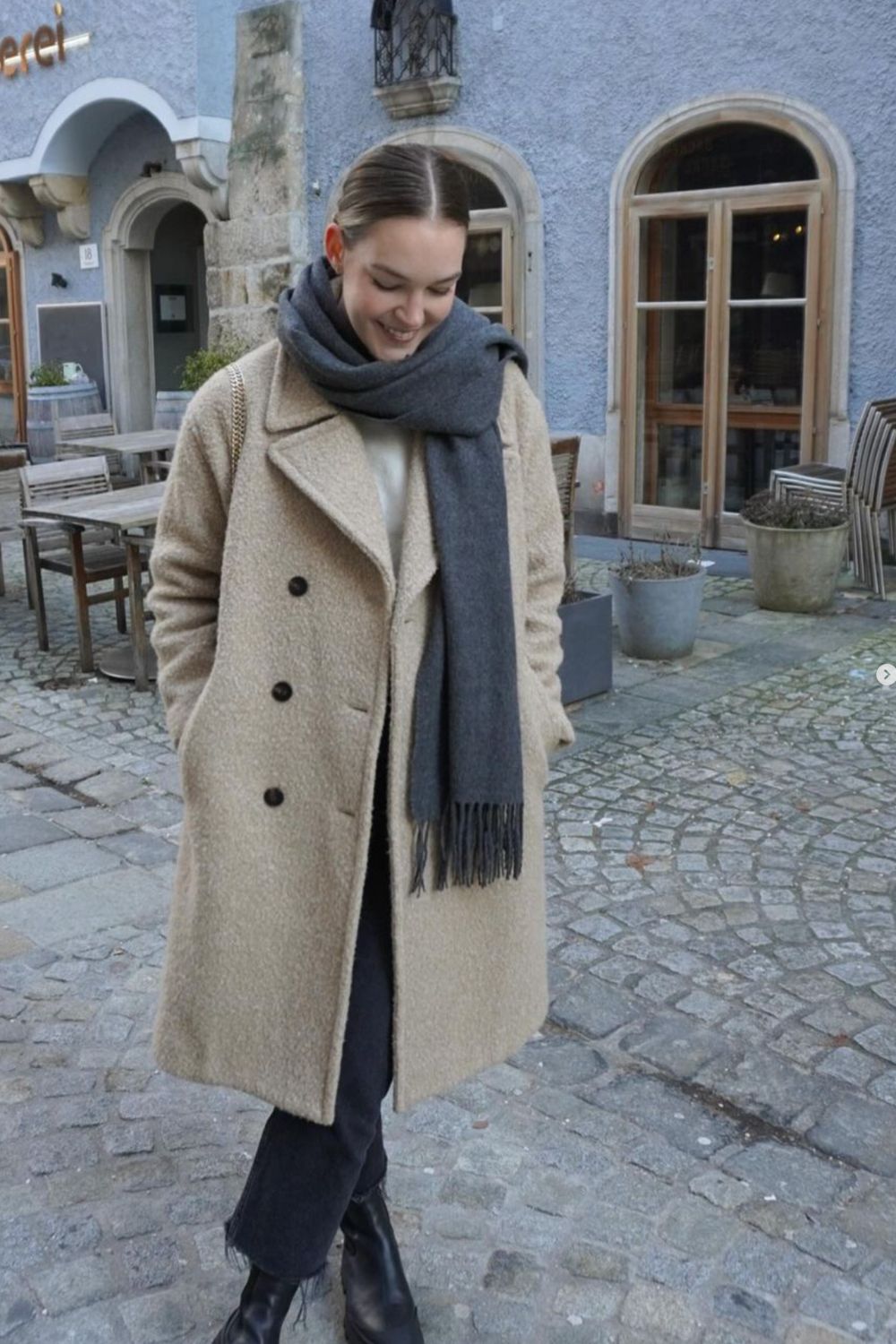 Discover stylish and cozy Dublin winter outfit ideas perfect for exploring the city, brunching, pub-hopping, and more. Stay warm and chic with these versatile looks! Dublin Winter Outfits, Dublin Packing List Winter, Dublin Night Out Outfit Winter, Outfits For Dublin Winter, Dublin Winter Fashion, Dublin In Winter Aesthetic, Outfits For Dublin In Winter, Dublin Winter Street Style, What To Wear In Dublin In Winter, Dublin Outfit Ideas Winter, Dublin City Break Outfits, Weekend In Dublin Outfits Discover stylish and cozy Dublin winter outfit ideas perfect for exploring the city, brunching, pub-hopping, and more. Stay warm and chic with these versatile looks! Dublin Winter Outfits, Dublin Packing List Winter, Dublin Night Out Outfit Winter, Outfits For Dublin Winter, Dublin Winter Fashion, Dublin In Winter Aesthetic, Outfits For Dublin In Winter, Dublin Winter Street Style, What To Wear In Dublin In Winter, Dublin Outfit Ideas Winter, Dublin City Break Outfits, Weekend In Dublin Outfits