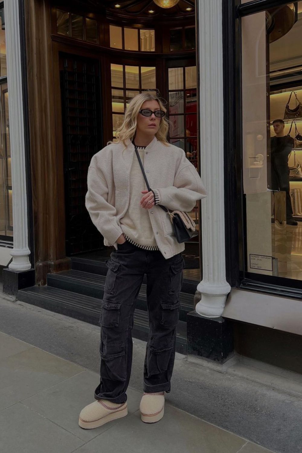 Discover stylish and cozy Dublin winter outfit ideas perfect for exploring the city, brunching, pub-hopping, and more. Stay warm and chic with these versatile looks! Dublin Winter Outfits, Dublin Packing List Winter, Dublin Night Out Outfit Winter, Outfits For Dublin Winter, Dublin Winter Fashion, Dublin In Winter Aesthetic, Outfits For Dublin In Winter, Dublin Winter Street Style, What To Wear In Dublin In Winter, Dublin Outfit Ideas Winter, Dublin City Break Outfits, Weekend In Dublin Outfits Discover stylish and cozy Dublin winter outfit ideas perfect for exploring the city, brunching, pub-hopping, and more. Stay warm and chic with these versatile looks! Dublin Winter Outfits, Dublin Packing List Winter, Dublin Night Out Outfit Winter, Outfits For Dublin Winter, Dublin Winter Fashion, Dublin In Winter Aesthetic, Outfits For Dublin In Winter, Dublin Winter Street Style, What To Wear In Dublin In Winter, Dublin Outfit Ideas Winter, Dublin City Break Outfits, Weekend In Dublin Outfits